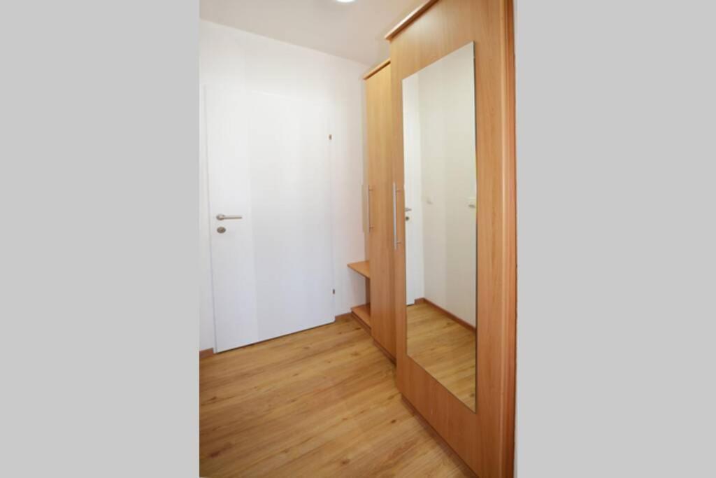 Alpenblick - Modernes Apartment In Ruhelage フィラハ エクステリア 写真